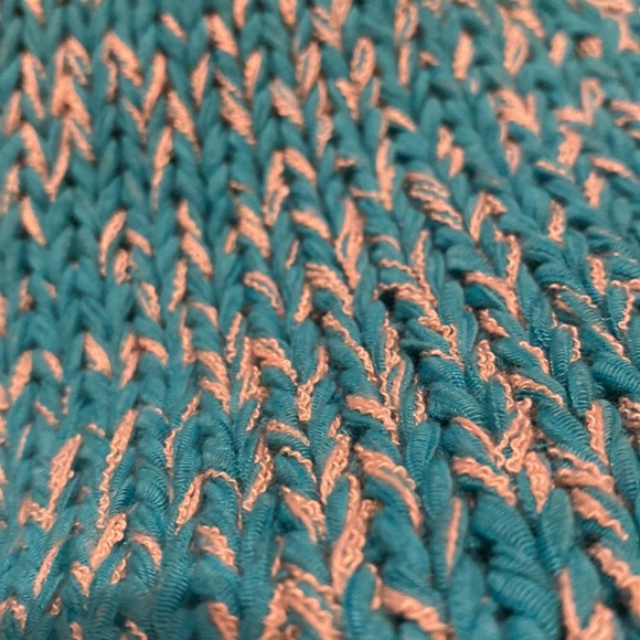 Jones New York size XL woman's sleeveless top. Turquoise and cream knit. - Picture 7 of 11